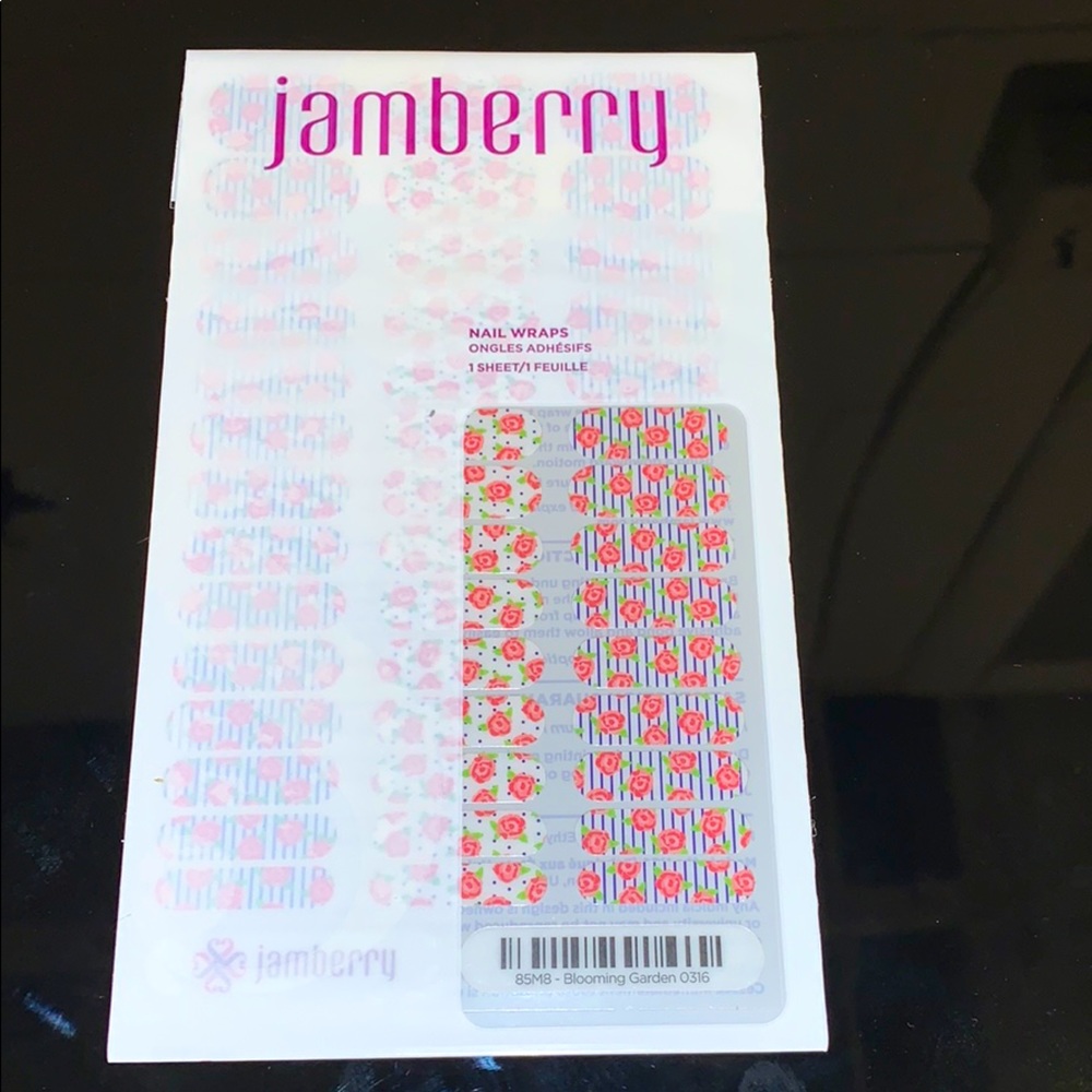 🌺 3/$12 FULL sheet Jamberry Nail Wraps- JUNIORS